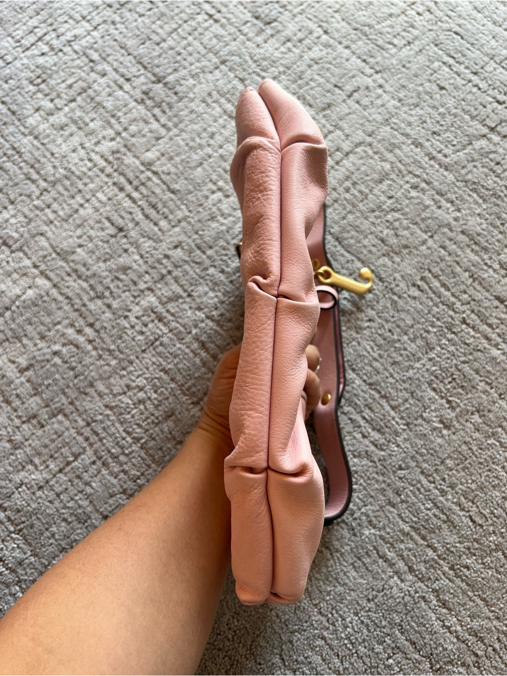 Juicy Couture Vintage Pink Leather Shoulder Bag with Charm - Picture 5 of 16
